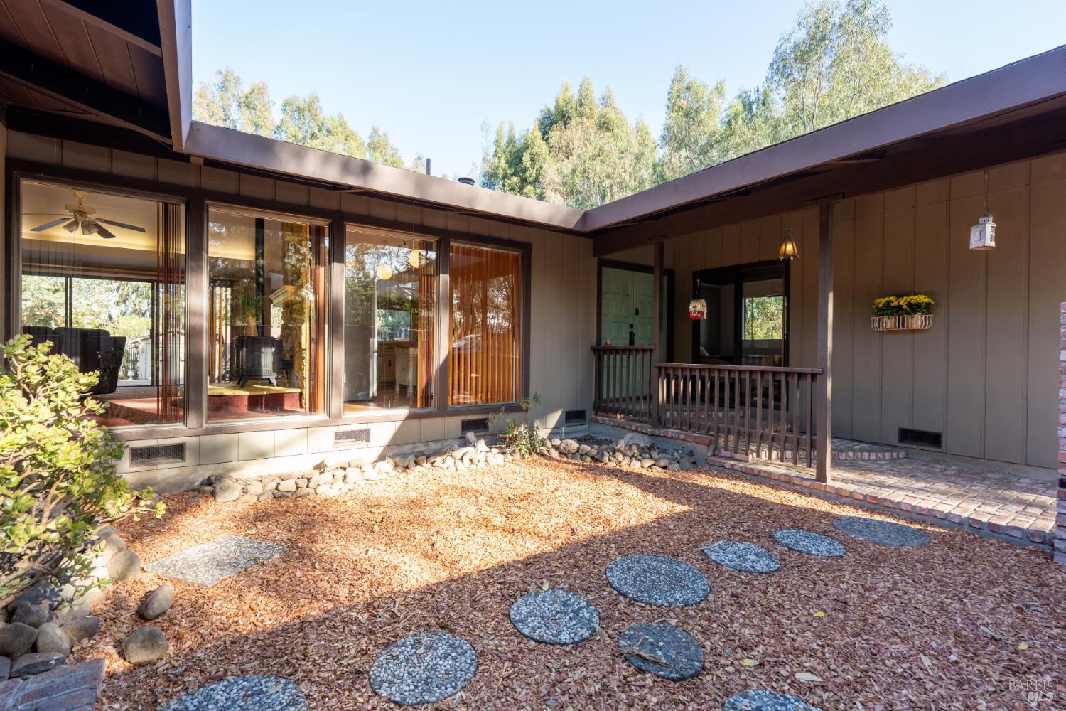 19409 Olive Avenue El Verano CA 95476