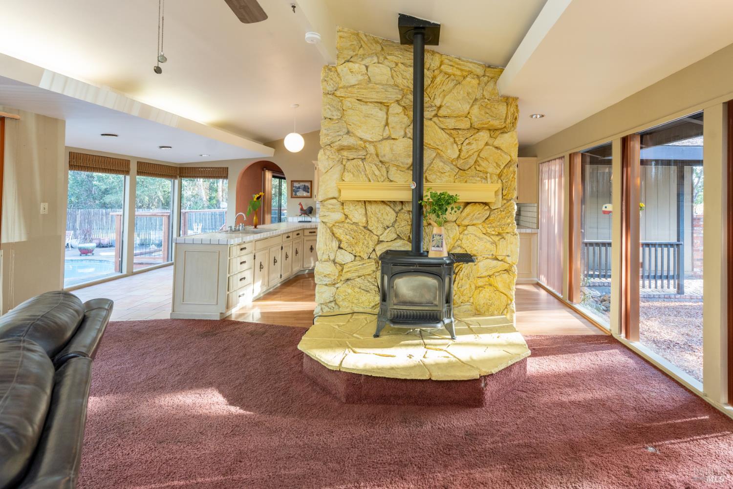 19409 Olive Avenue El Verano CA 95476