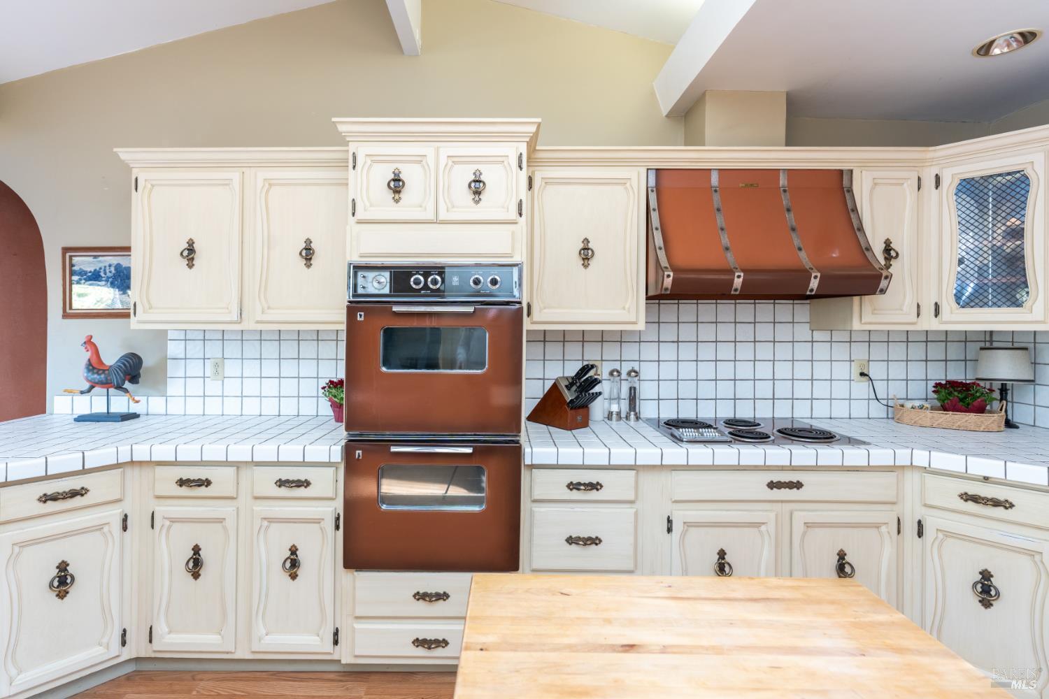 19409 Olive Avenue El Verano CA 95476