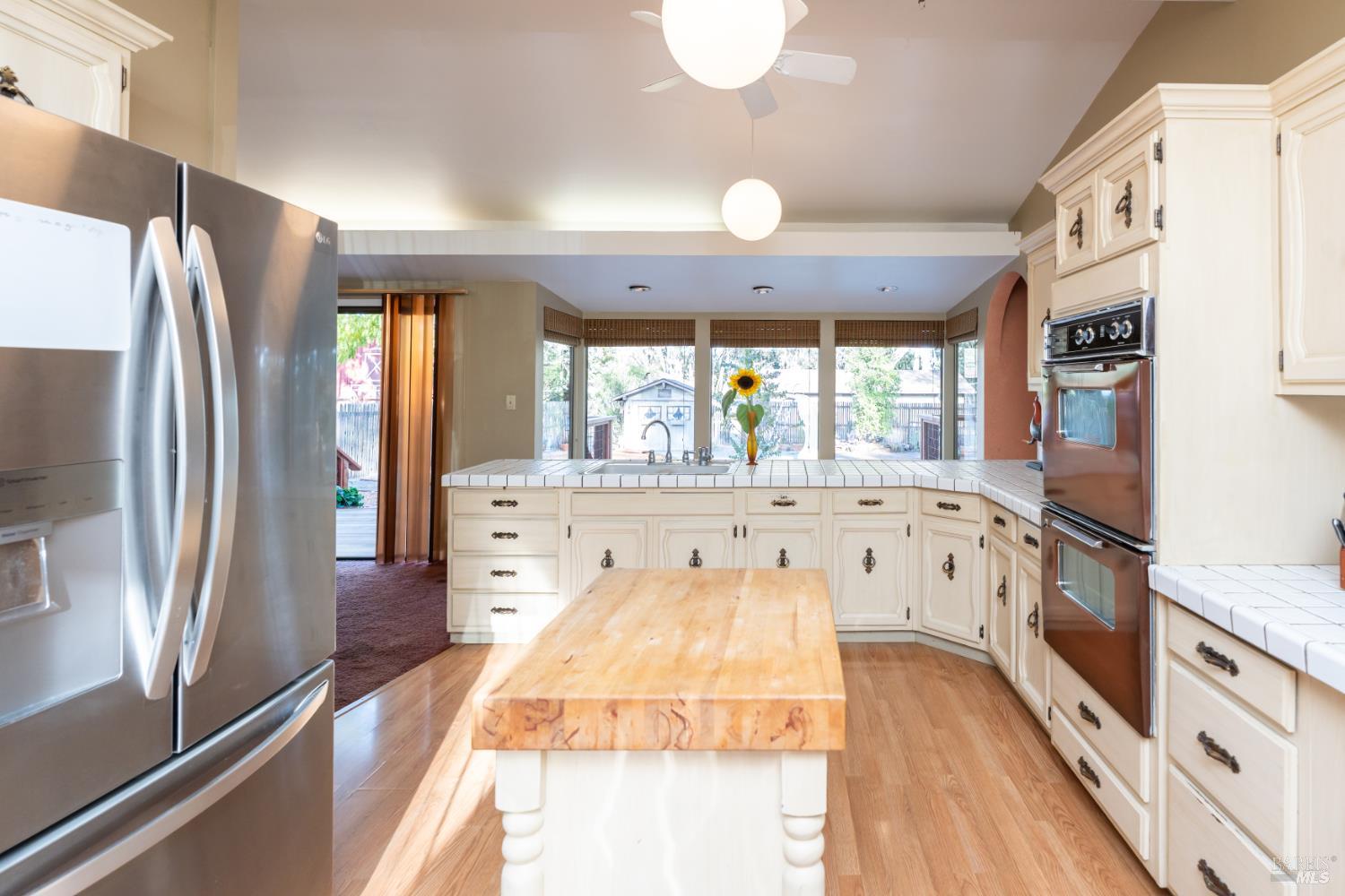 19409 Olive Avenue El Verano CA 95476