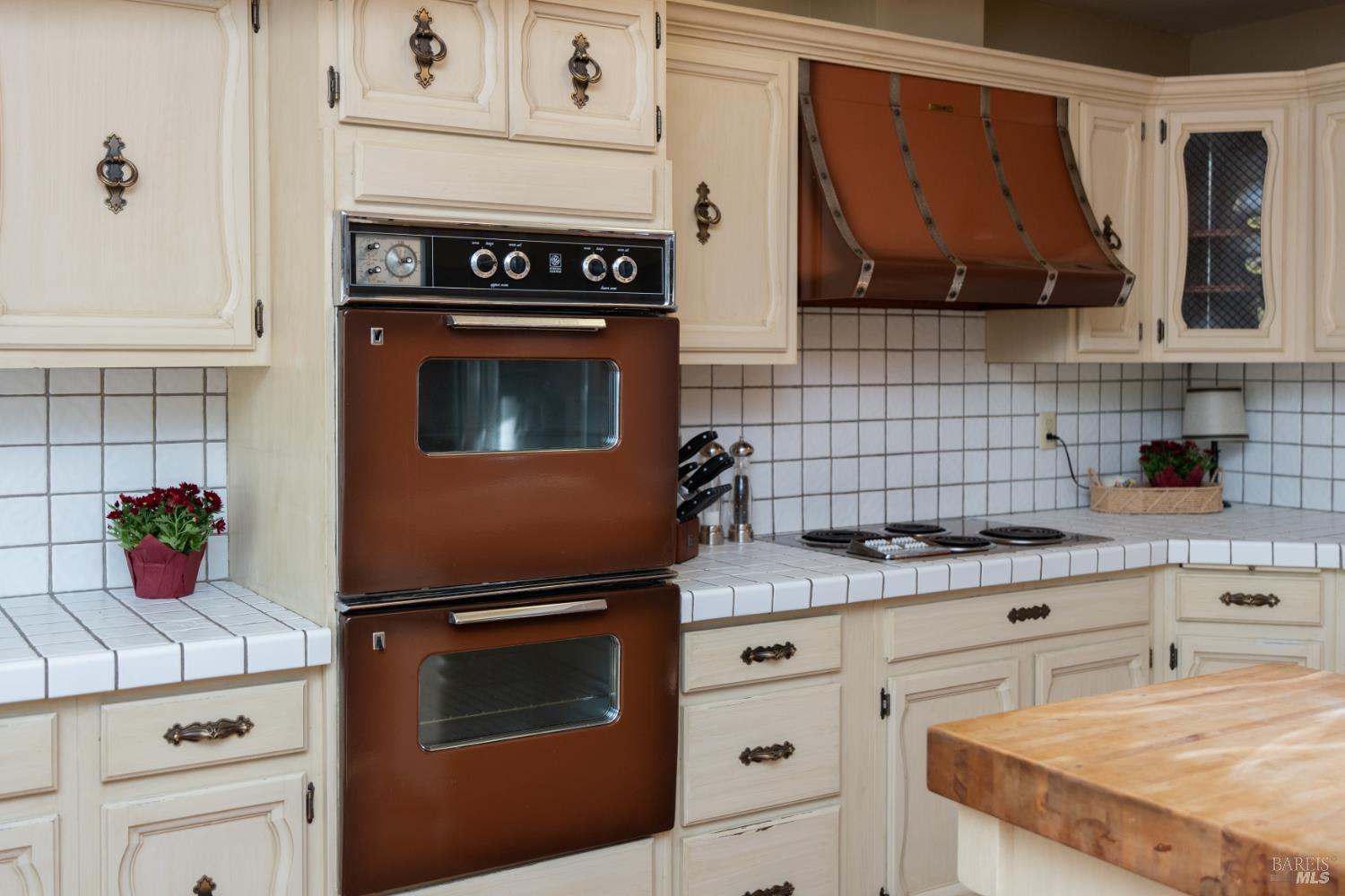 19409 Olive Avenue El Verano CA 95476