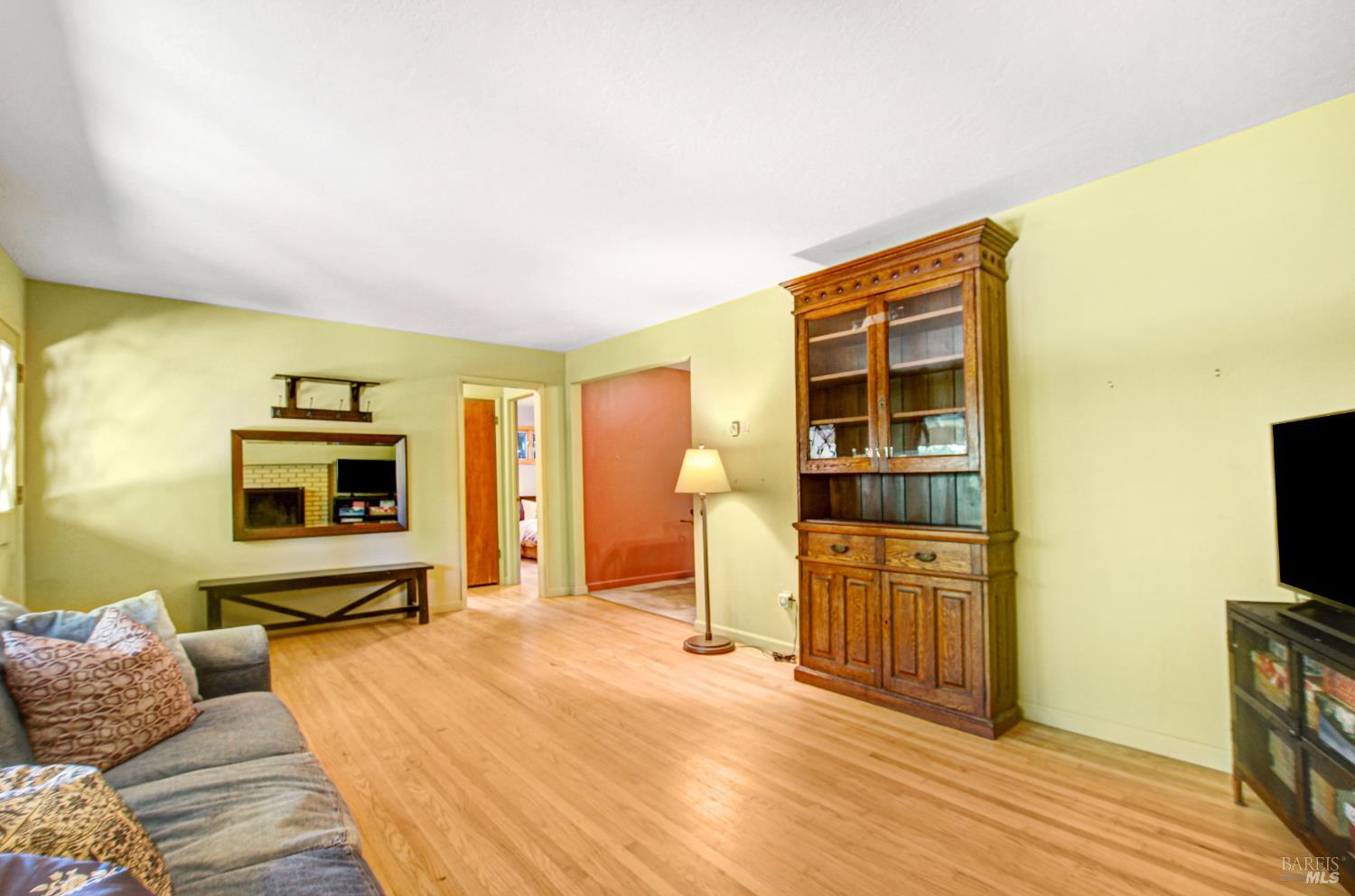 346 Lake Street Sonoma CA 95476
