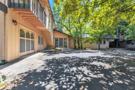 4552 Belmont Court Sonoma CA 95476