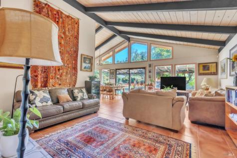 4552 Belmont Court Sonoma CA 95476