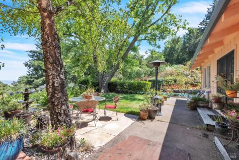 4552 Belmont Court Sonoma CA 95476