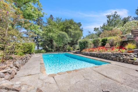 4552 Belmont Court Sonoma CA 95476