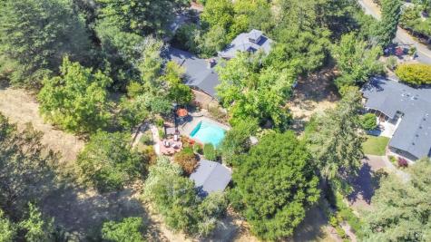 4552 Belmont Court Sonoma CA 95476