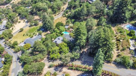 4552 Belmont Court Sonoma CA 95476
