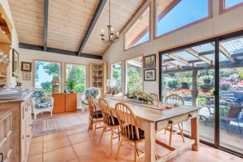 4552 Belmont Court Sonoma CA 95476