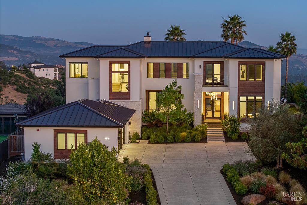 2240 Newgate Court Santa Rosa CA 95404