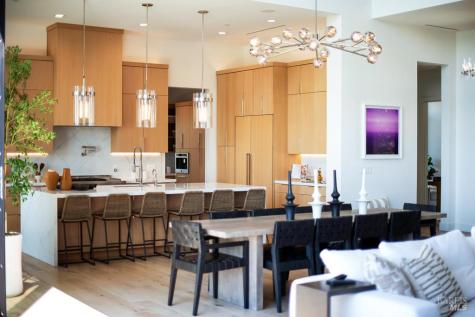 2240 Newgate Court Santa Rosa CA 95404