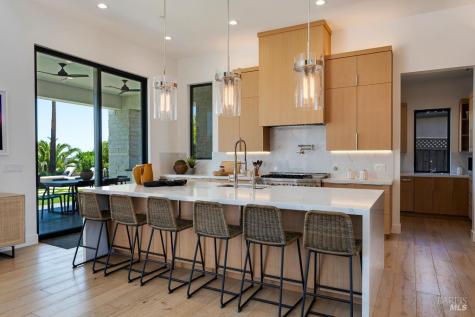 2240 Newgate Court Santa Rosa CA 95404