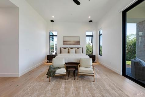 2240 Newgate Court Santa Rosa CA 95404