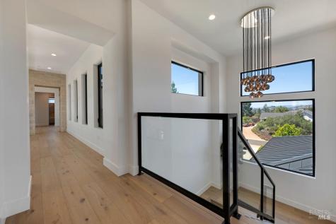2240 Newgate Court Santa Rosa CA 95404