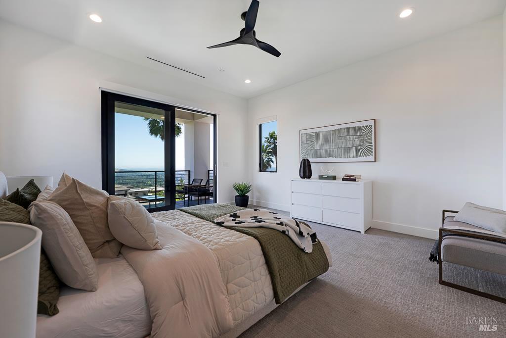 2240 Newgate Court Santa Rosa CA 95404
