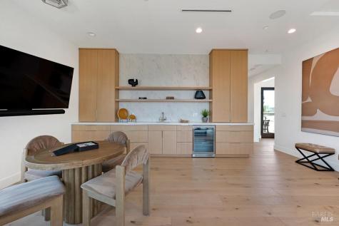 2240 Newgate Court Santa Rosa CA 95404