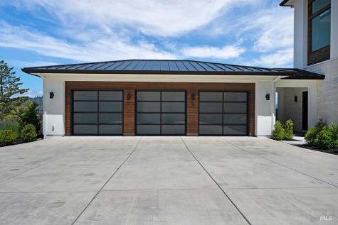 2240 Newgate Court Santa Rosa CA 95404