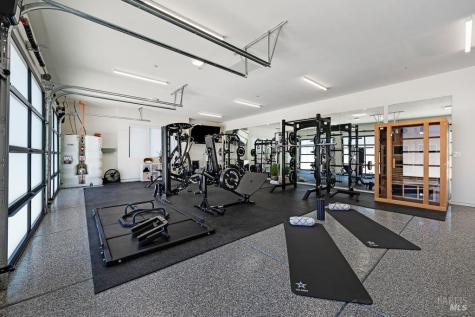 2240 Newgate Court Santa Rosa CA 95404