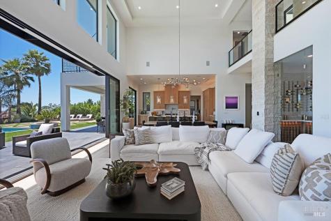 2240 Newgate Court Santa Rosa CA 95404