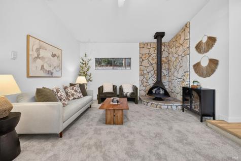 2455 Bloomfield Road Sebastopol CA 95472