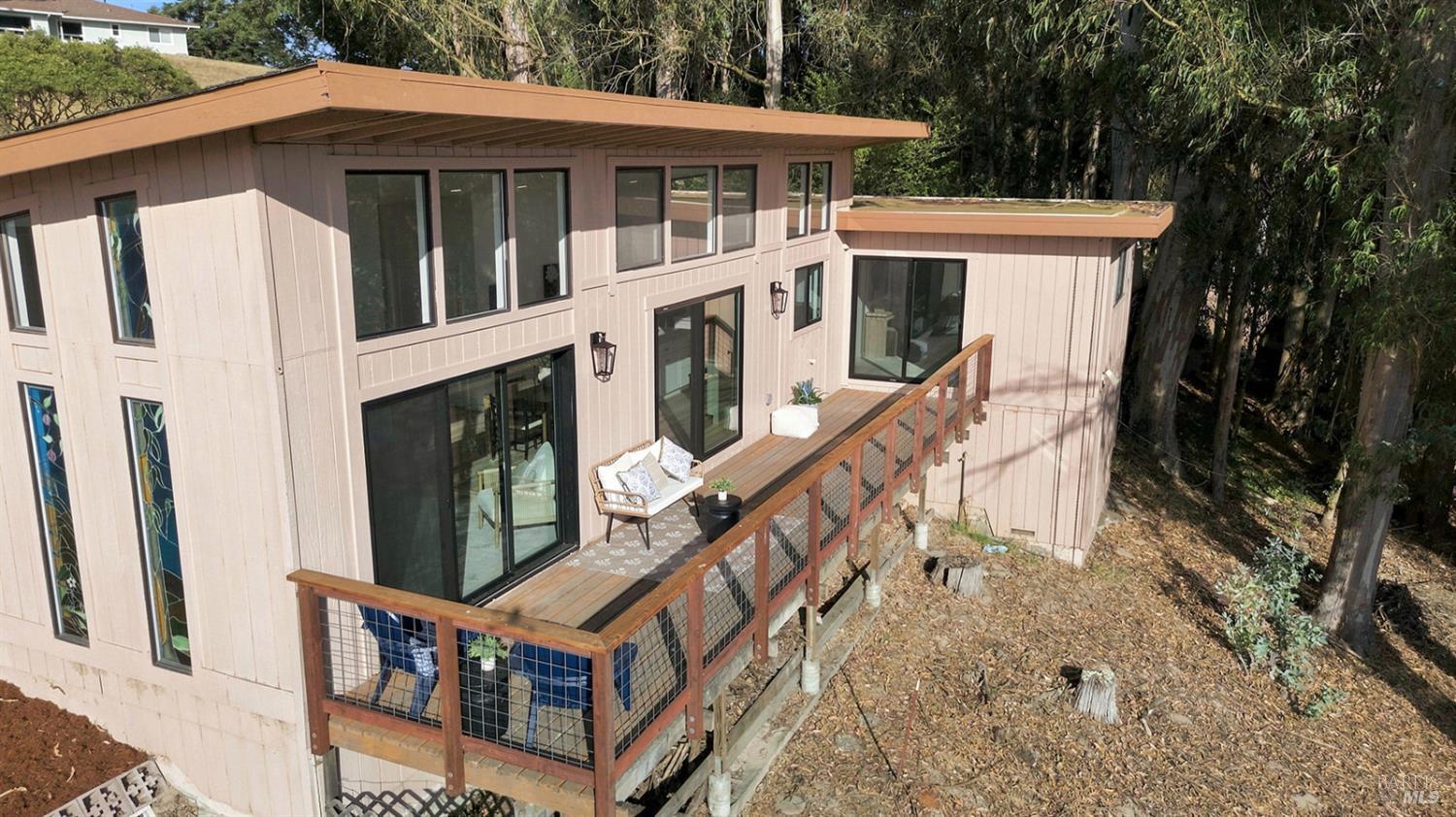 2455 Bloomfield Road Sebastopol CA 95472