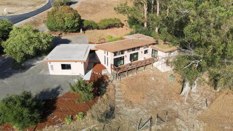 2455 Bloomfield Road Sebastopol CA 95472