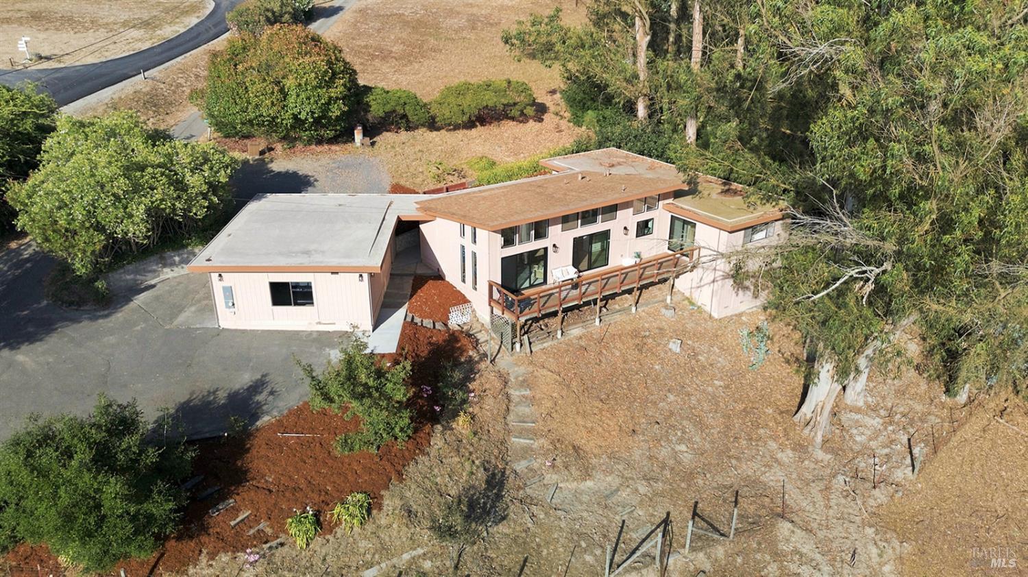 2455 Bloomfield Road Sebastopol CA 95472