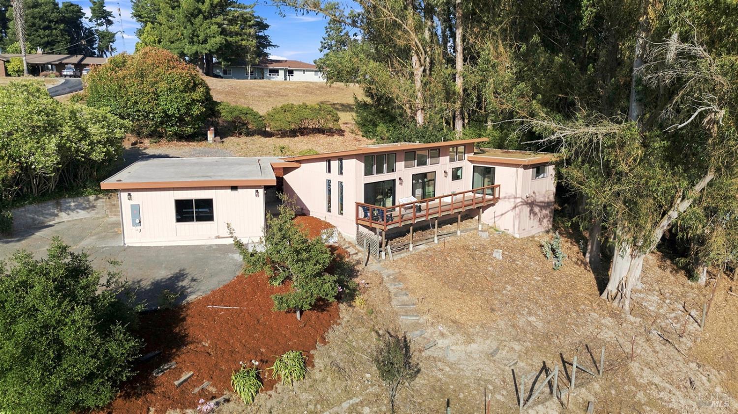 2455 Bloomfield Road Sebastopol CA 95472