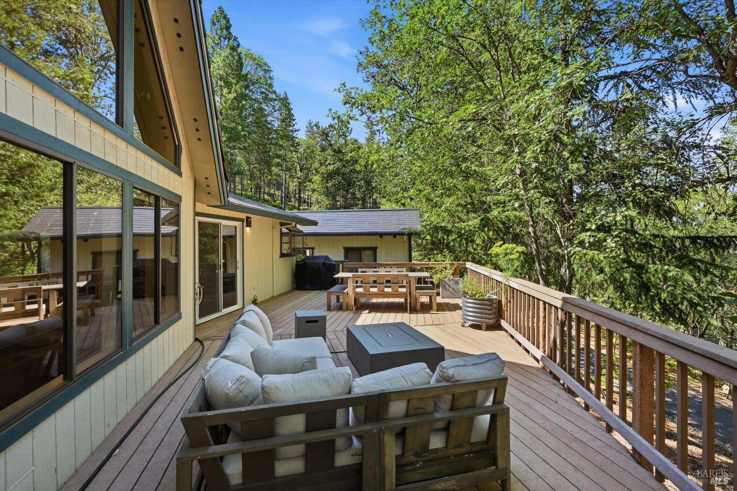 11240 Loch Lomond Road Middletown CA 95461