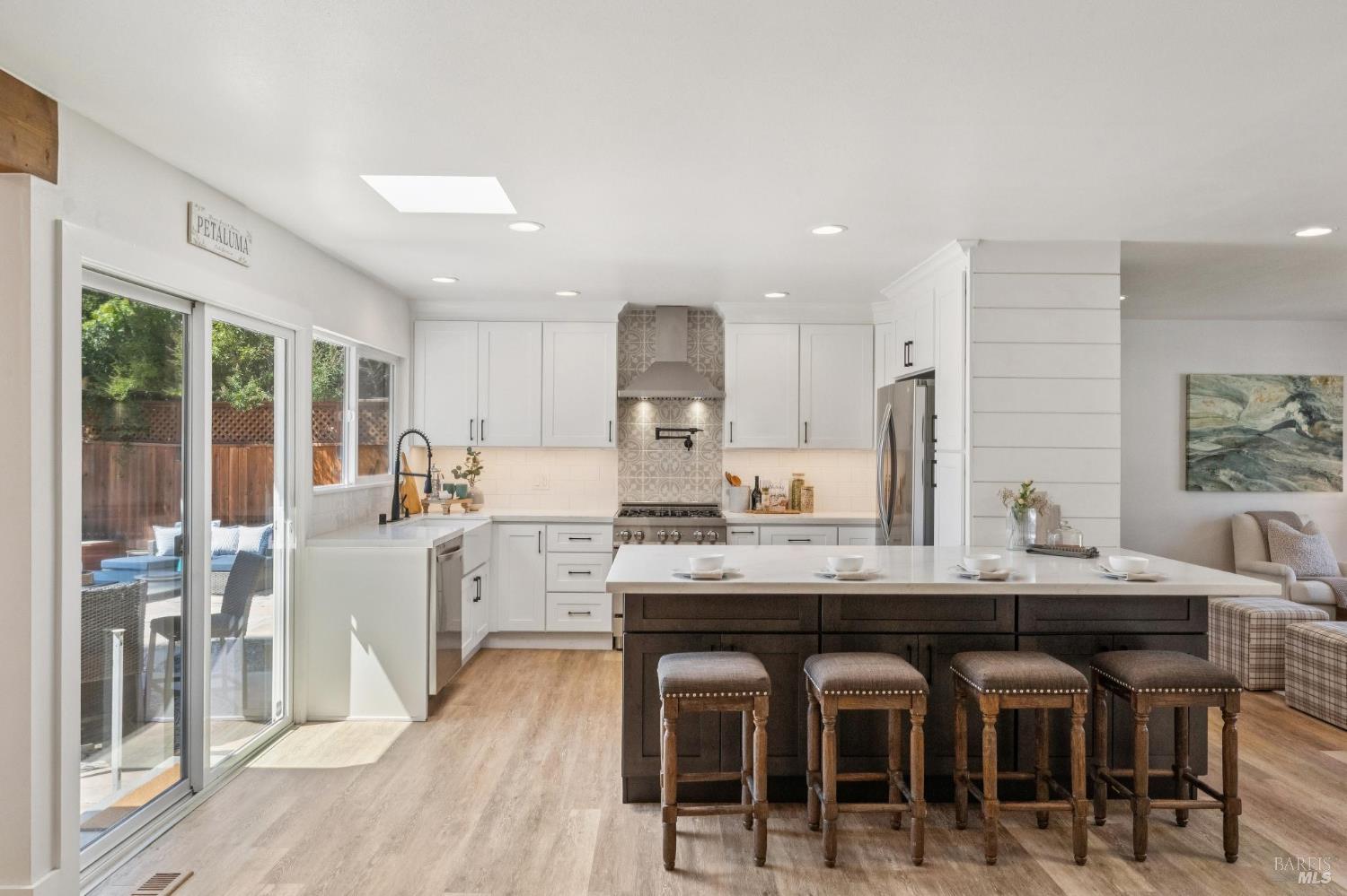 1549 Creekside Drive Petaluma CA 94954