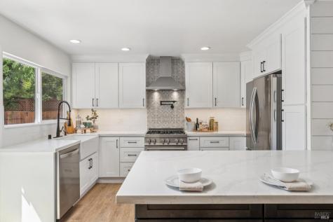 1549 Creekside Drive Petaluma CA 94954