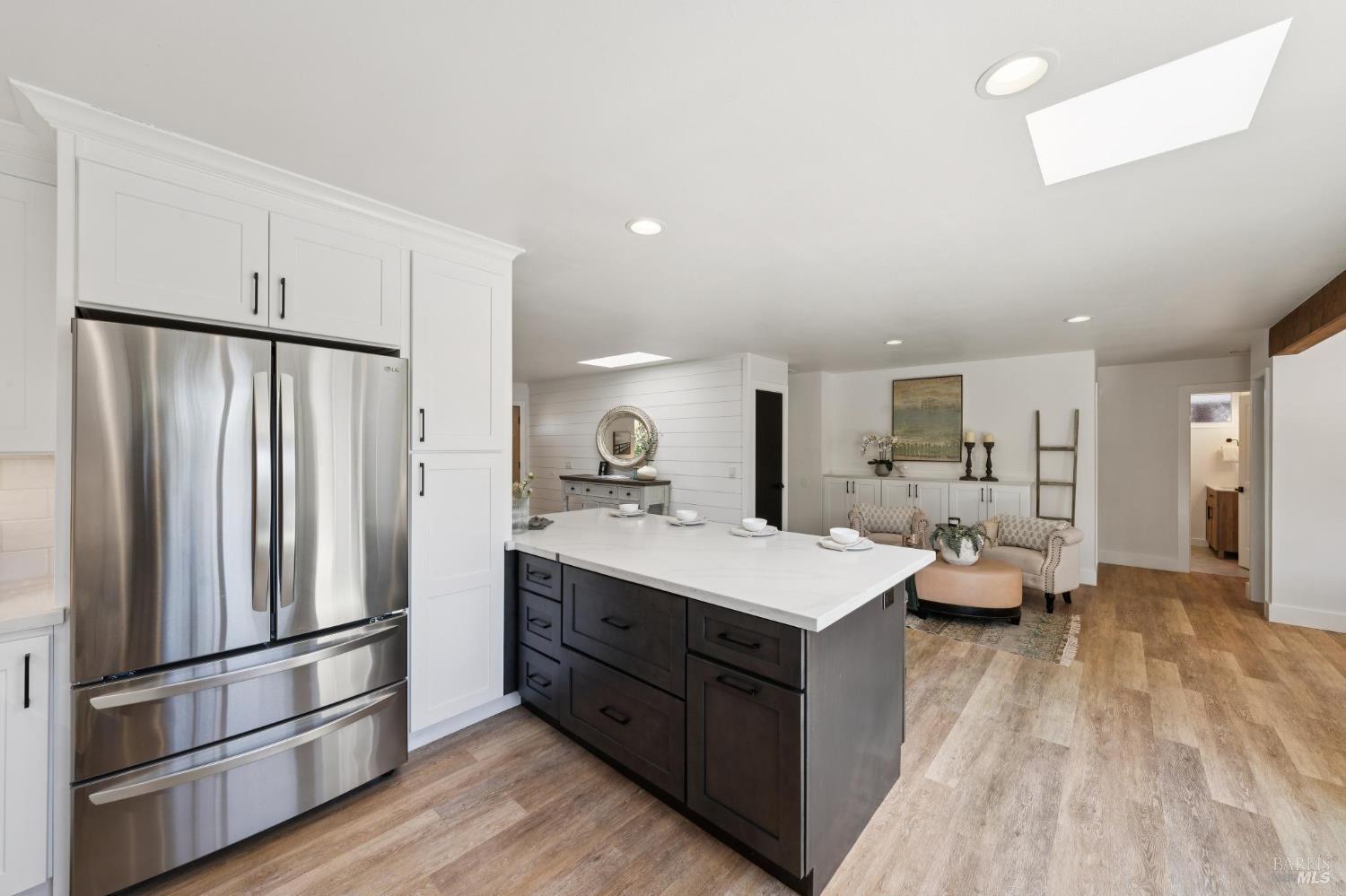 1549 Creekside Drive Petaluma CA 94954