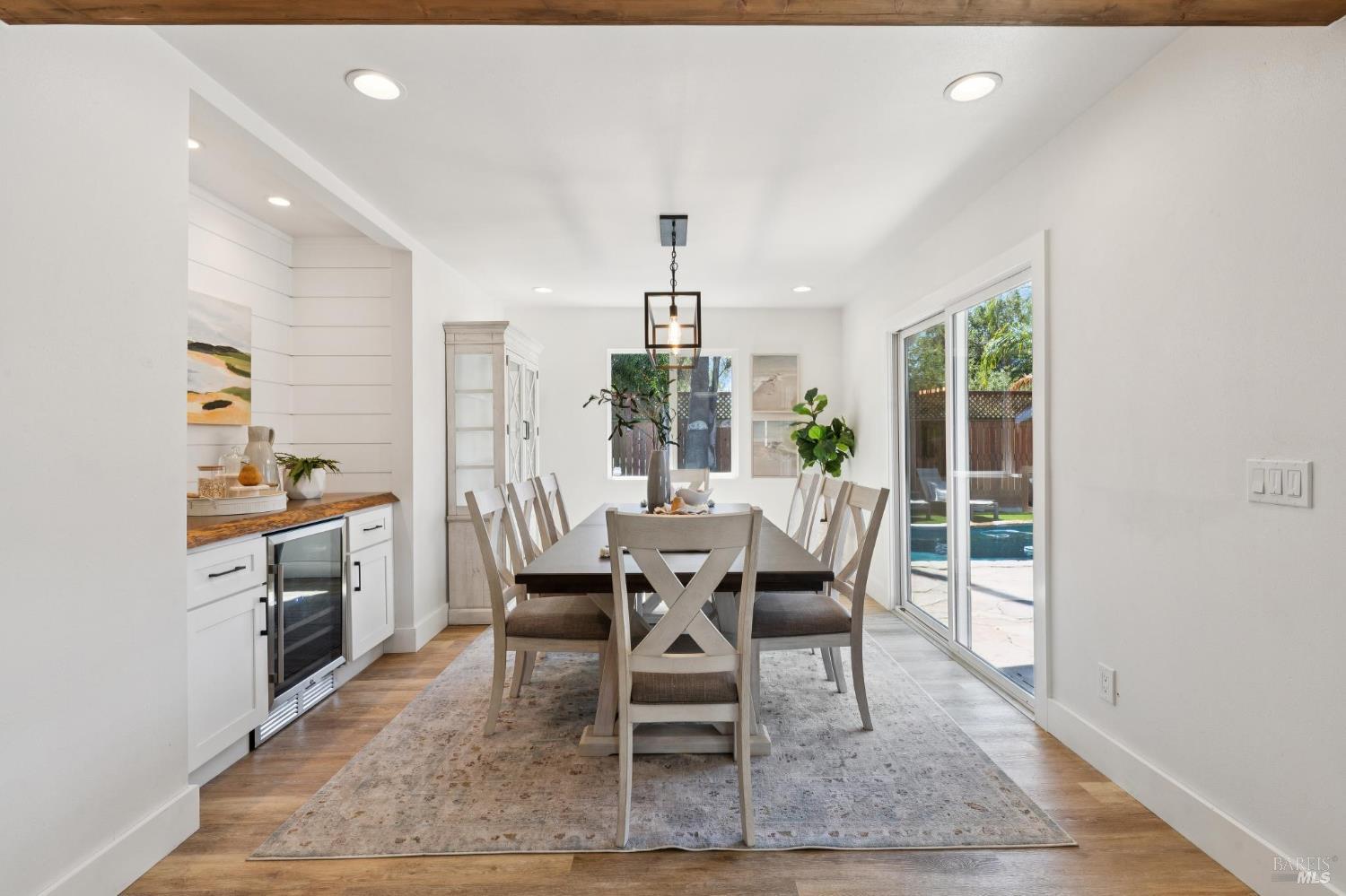 1549 Creekside Drive Petaluma CA 94954
