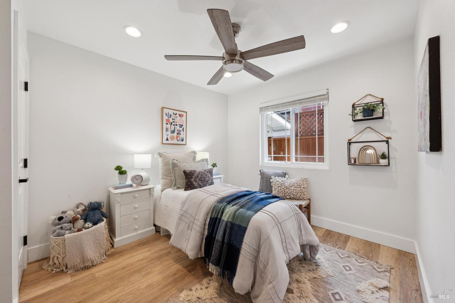1549 Creekside Drive Petaluma CA 94954