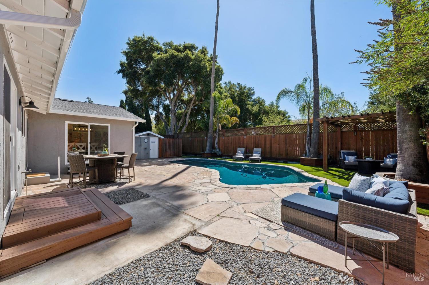 1549 Creekside Drive Petaluma CA 94954