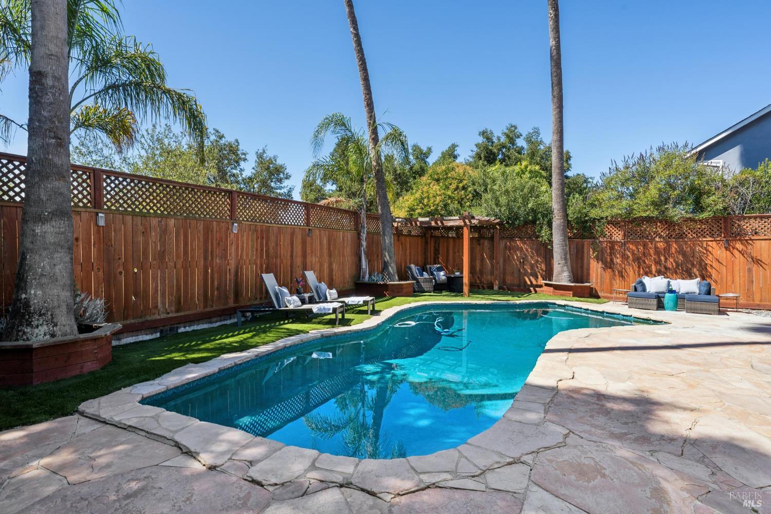 1549 Creekside Drive Petaluma CA 94954