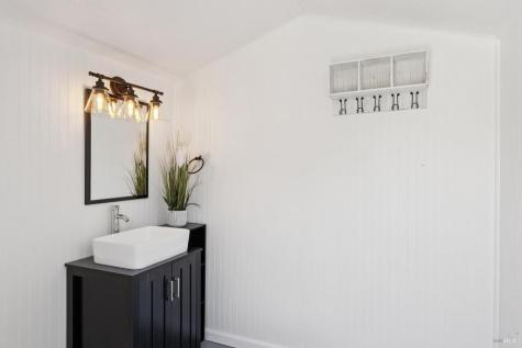 1549 Creekside Drive Petaluma CA 94954
