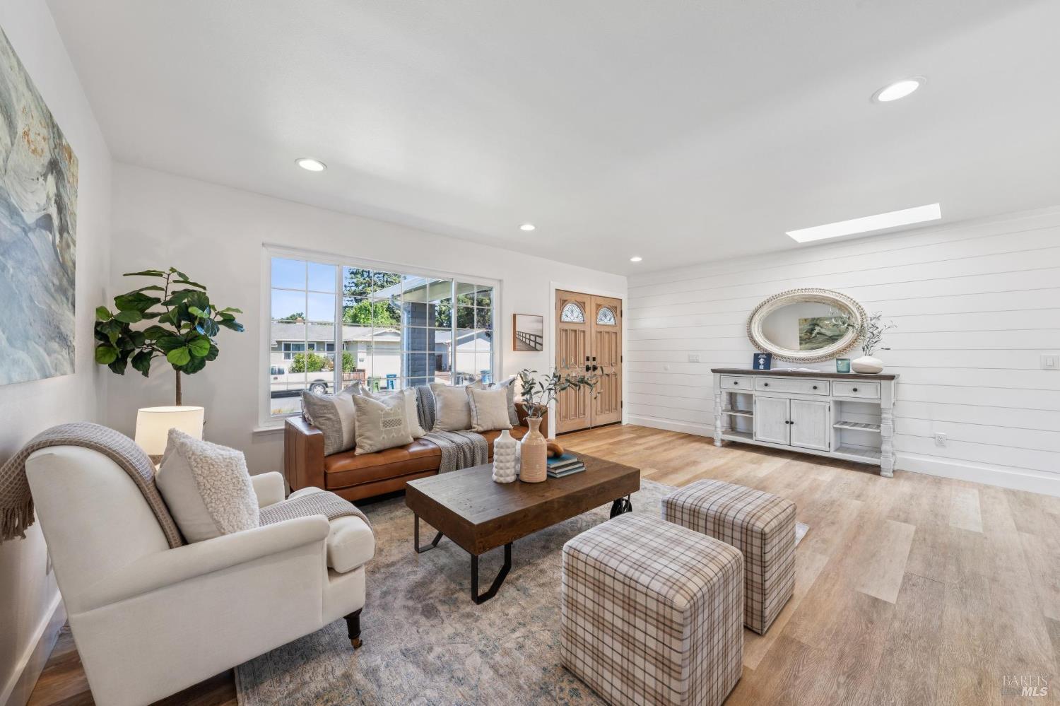 1549 Creekside Drive Petaluma CA 94954