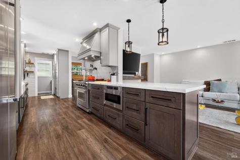 1916 Marian Lane Santa Rosa CA 95405