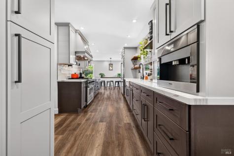 1916 Marian Lane Santa Rosa CA 95405