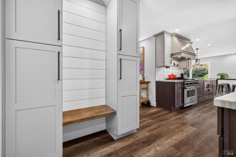 1916 Marian Lane Santa Rosa CA 95405