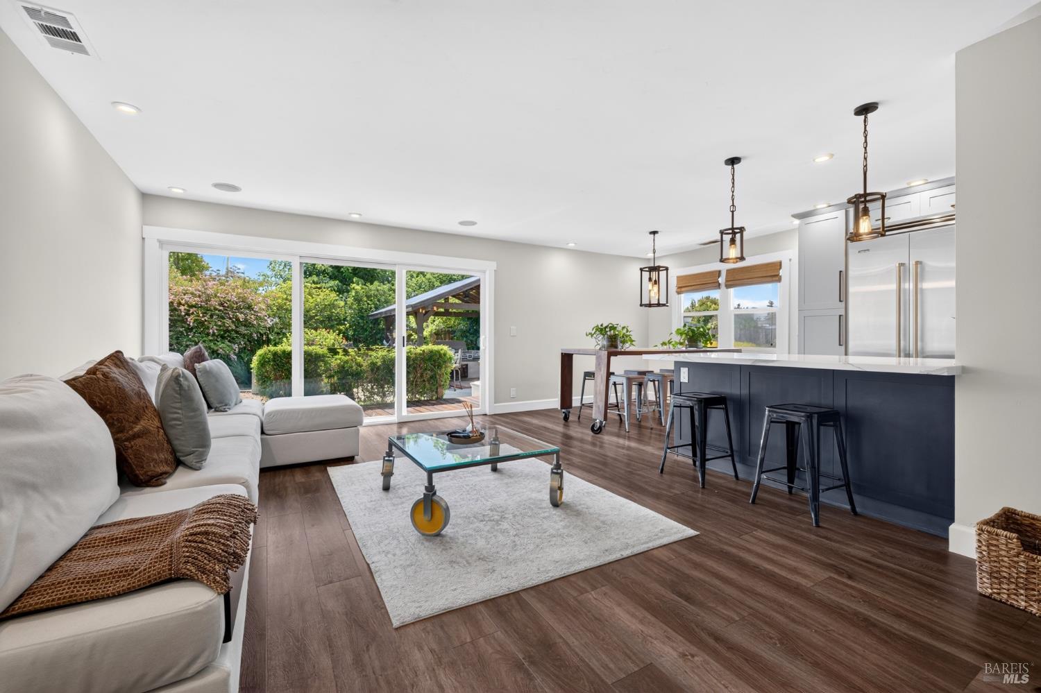 1916 Marian Lane Santa Rosa CA 95405