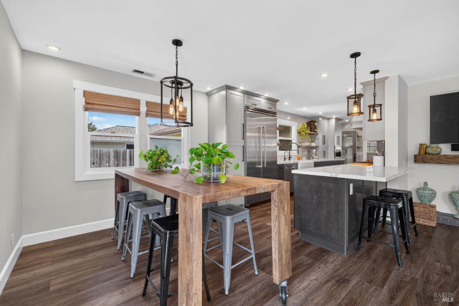 1916 Marian Lane Santa Rosa CA 95405