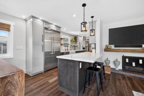1916 Marian Lane Santa Rosa CA 95405