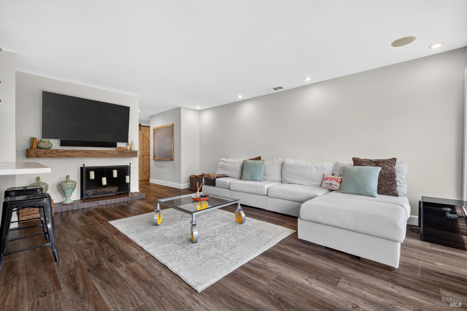1916 Marian Lane Santa Rosa CA 95405