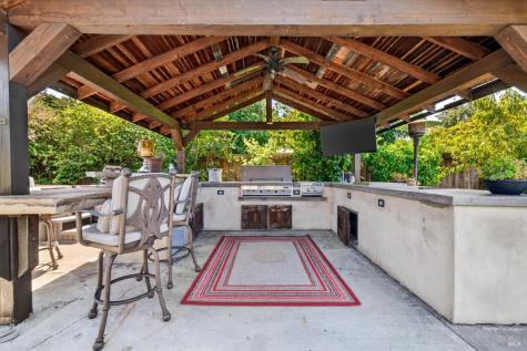 1916 Marian Lane Santa Rosa CA 95405