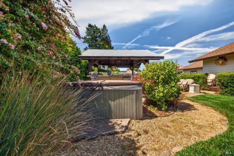 1916 Marian Lane Santa Rosa CA 95405