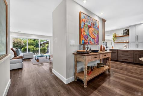 1916 Marian Lane Santa Rosa CA 95405