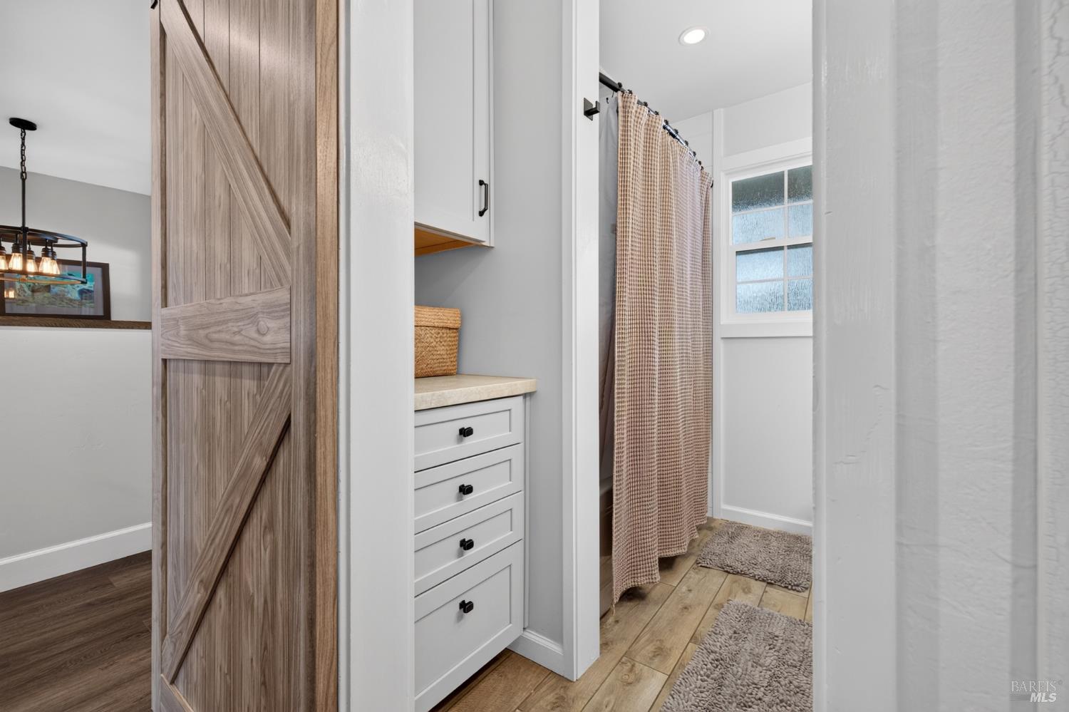 1916 Marian Lane Santa Rosa CA 95405
