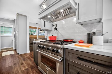 1916 Marian Lane Santa Rosa CA 95405